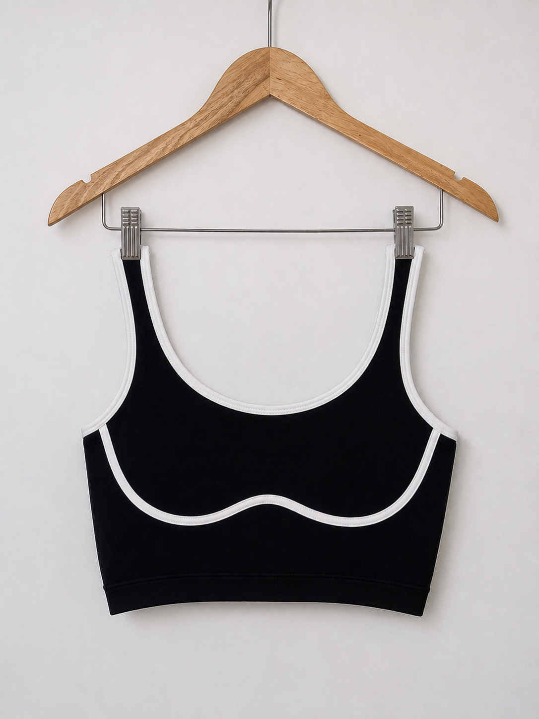 Conjunto Deportivo Negro con Contraste Blanco